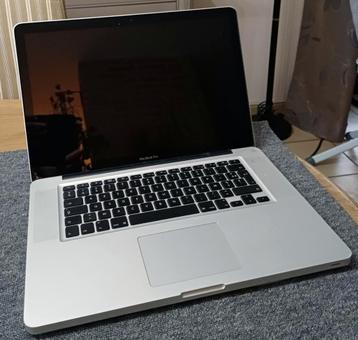 MacBook Pro  Model: A1286  pour pièces ou à reconditionner disponible aux enchères