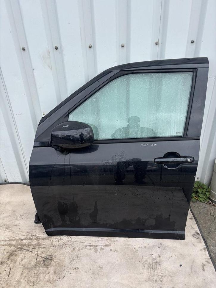 Suzuki Swift Deur Linksvoor 4-Deurs, Auto-onderdelen, Carrosserie, Deur, Suzuki, Links, Gebruikt, Ophalen of Verzenden