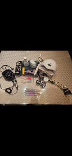 Lot de manucure + accessoires., Enlèvement