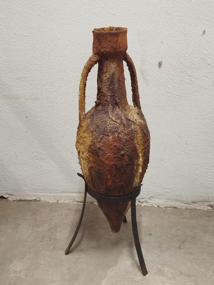 Prachtige oude replica Romeinse Amfora op ijzeren staander, Antiek en Kunst, Curiosa en Brocante, Ophalen of Verzenden