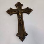 Jezus aan het kruis/ crucifix 26 cm x16,5 cm., Antiek en Kunst, Antiek | Religieuze voorwerpen, Ophalen of Verzenden