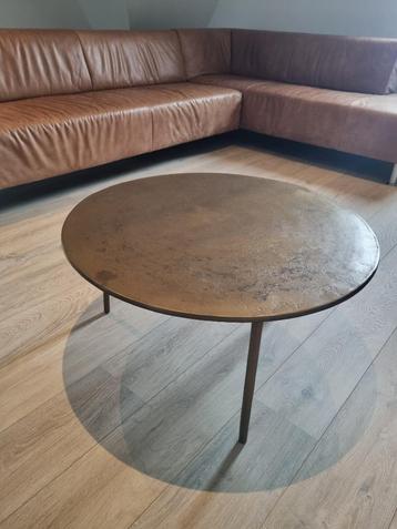 salontafel beschikbaar voor biedingen