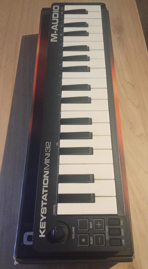 M-AUDIO Keystation MINI 32, Musique & Instruments, Équipement Midi, Comme neuf, Enlèvement