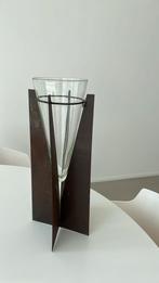 Vaas in staander, Huis en Inrichting, Woonaccessoires | Vazen, Ophalen of Verzenden, Zo goed als nieuw