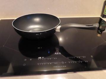 Tefal pan en wokpan beschikbaar voor biedingen