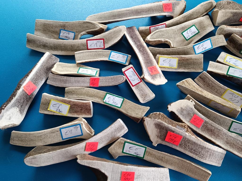 Halve hertengeweien, Animaux & Accessoires, Jouets pour chiens, Neuf, Jouets à mâcher, Enlèvement ou Envoi