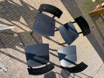 stoelen beschikbaar voor biedingen