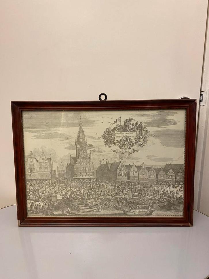 Oude prent Alkmaar in houten lijst ( kaas ) handel., Antiek en Kunst, Kunst | Schilderijen | Klassiek, Ophalen of Verzenden