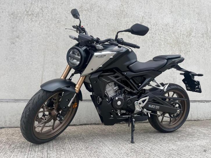 Honda CB125R, Motoren, Motoren | Honda, Bedrijf, Naked bike, 11 kW of minder, 4 cilinders, Motorrijbewijs A, ABS, LED Verlichting