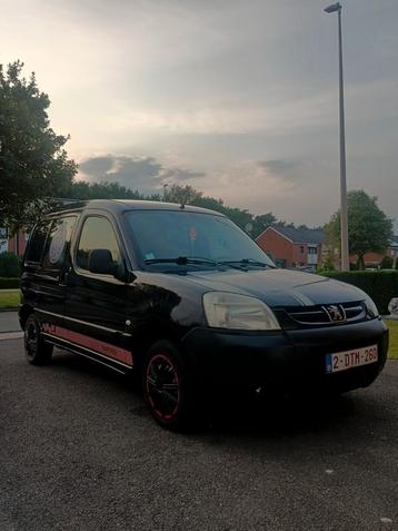 Peugeot partner 1900 diesel 2005 196813 km beschikbaar voor biedingen