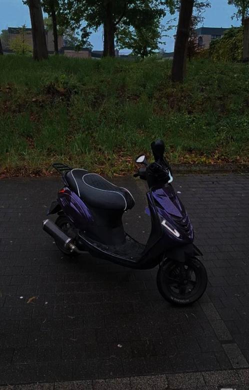 Piaggip Zip A klasse/ OOK RUILBAAR VOOR ZIP 2T, Fietsen en Brommers, Scooters | Piaggio, Zo goed als nieuw, Zip, Ophalen