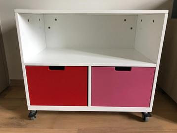 Nachtkastje of kastje Bopita op wieltjes voor kinderkamer beschikbaar voor biedingen