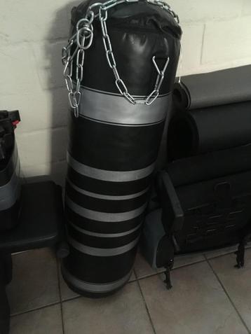 Sac de boxe comme neuf et ceinture de levage haut de gamme 