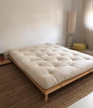 Karup design bed + futon beschikbaar voor biedingen