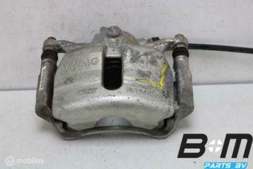 Remklauw linksvoor VW Golf 7 5drs 8V0615123