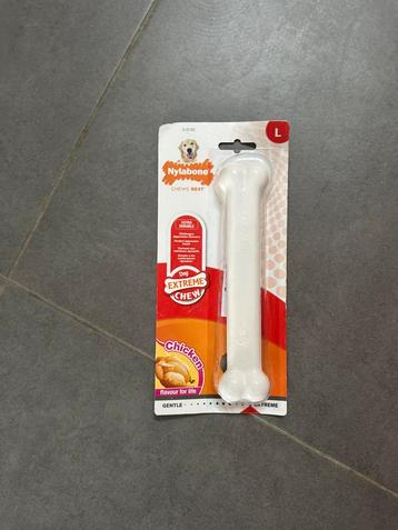 1 hondenkauwbot Nylabone beschikbaar voor biedingen