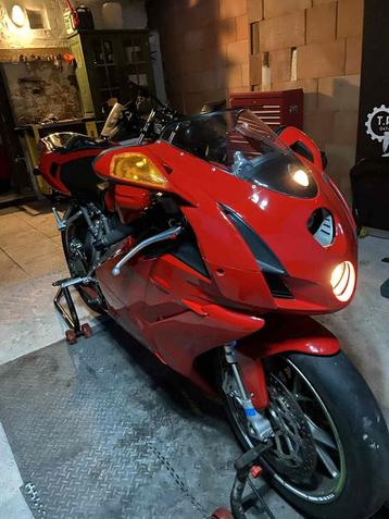 Ducati 749 Testastretta stage 3 2004, Permis Moto A, Plus de 35 kW, 2 cylindres, Super Sport