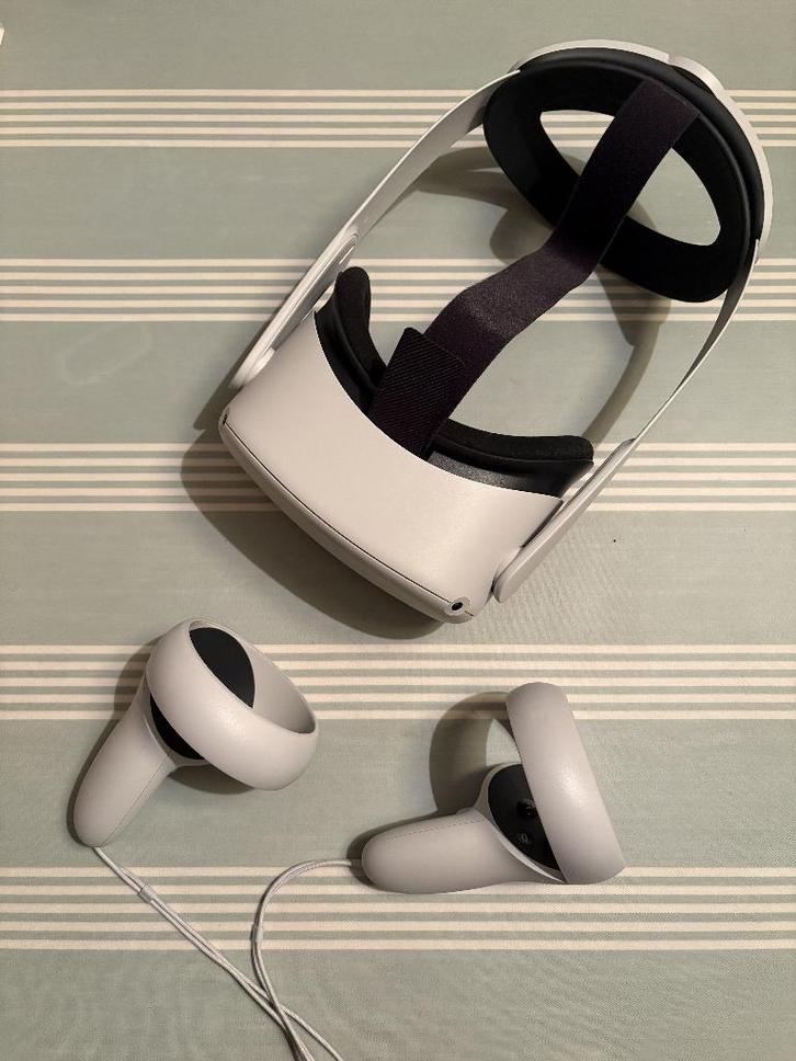 Oculus Quest 2 64MB, Games en Spelcomputers, Virtual Reality, Zo goed als nieuw, VR-bril, Ophalen