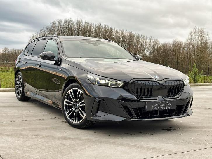 BMW 520i - 2025 - 25150km - M sport - Hud - 360, Auto's, BMW, Bedrijf, Te koop, 5 Reeks, 360° camera, Aangepast voor mindervaliden