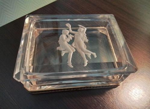 Val Saint Lambert boîte cristal, Antiquités & Art, Antiquités | Verre & Cristal, Enlèvement