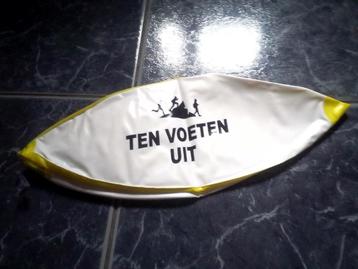 Strandbal beschikbaar voor biedingen