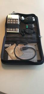 Pochette avec mini souris,calculatrice,lampe,écouteurs USB, Computers en Software, Ophalen of Verzenden, Zo goed als nieuw