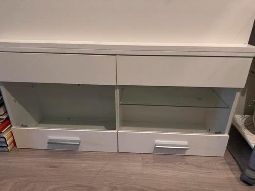 Wandmeubel living, Huis en Inrichting, Kasten | Wandmeubels, Met deur(en), Met klep(pen), Met plank(en), Met hangruimte, Ophalen