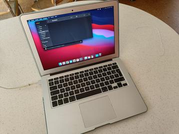 Macbook Air 13 inch (early 2015, gekocht eind 2016)