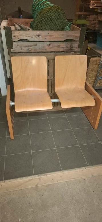 Zitmeubel wachtzaal 2 zit bankje  beschikbaar voor biedingen