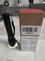 Superbe lampe de poche rechargeable 500 LUMENS, Ophalen of Verzenden, Zo goed als nieuw, Batterij