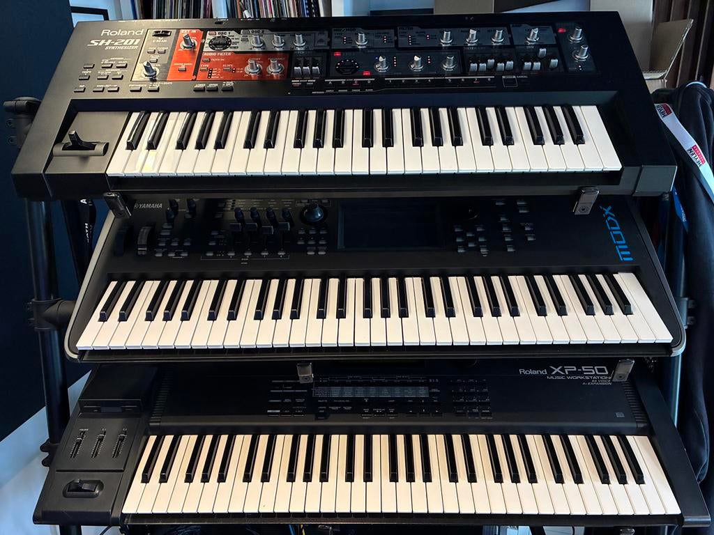 Synthétiseur Roland SH201 et XP-50, Musique & Instruments, Synthétiseurs, Comme neuf, Roland, Enlèvement