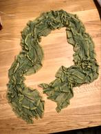 Groene damessjaal met lichter groene kanten versiering, Ophalen of Verzenden, Zo goed als nieuw, Sjaal