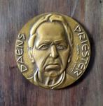 Herdenking Priester Daens Ziekenfonds, Ophalen