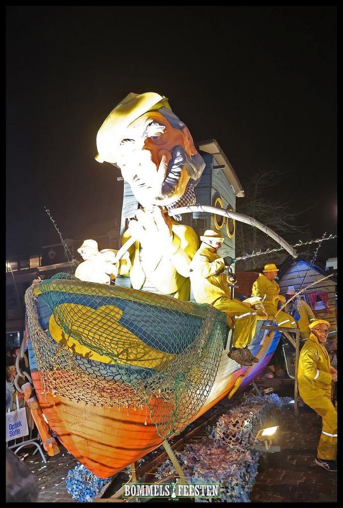 Carnavalswagen / praalwagen vissersboot, Diversen, Overige Diversen, Ophalen