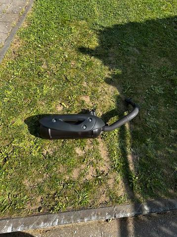 Piaggio Zip Iget uitlaat NIEUWSTAAT, Fietsen en Brommers, Ophalen, Nieuw, Uitlaat, Piaggio
