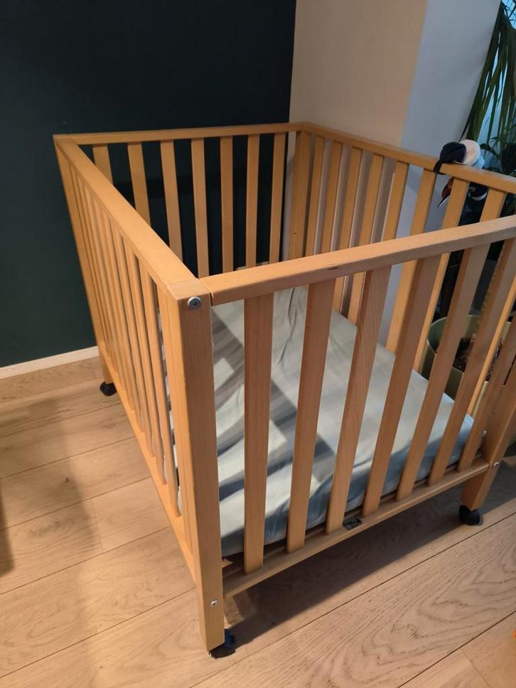 Parc en bois, 3 positions réglable avec matelas ChildWood, Kinderen en Baby's, Babyparken, Gebruikt, Ophalen