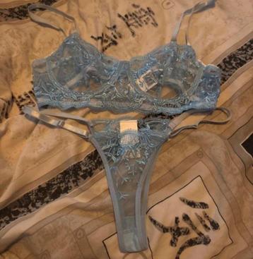Lingerie beschikbaar voor biedingen