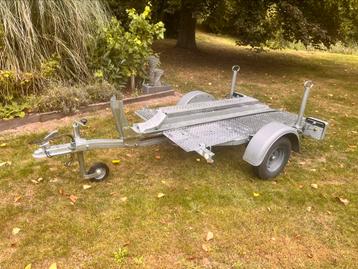 Motor trailer beschikbaar voor biedingen