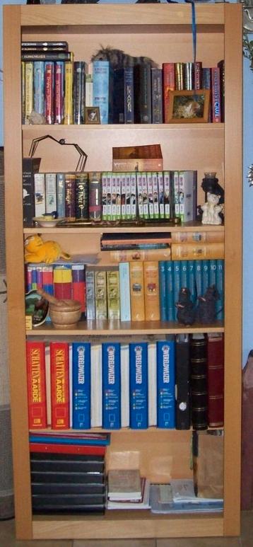 IKEA Billy boekenkast beschikbaar voor biedingen