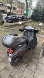 Vespa sprint s, Fietsen en Brommers, Ophalen of Verzenden, Zo goed als nieuw