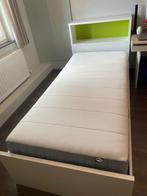 IKEA Eenpersoonsbed met Matras, Nachtkastje en Opberglades, Ophalen, 90 cm, Eenpersoons, Wit