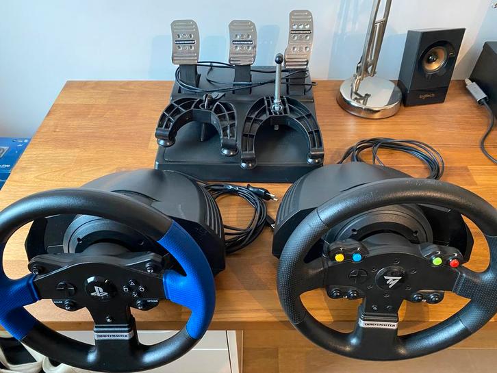 Thrustmaster T150 & TMX & T3PA, Games en Spelcomputers, Spelcomputers | Sony Consoles | Accessoires, Zo goed als nieuw, PlayStation 4