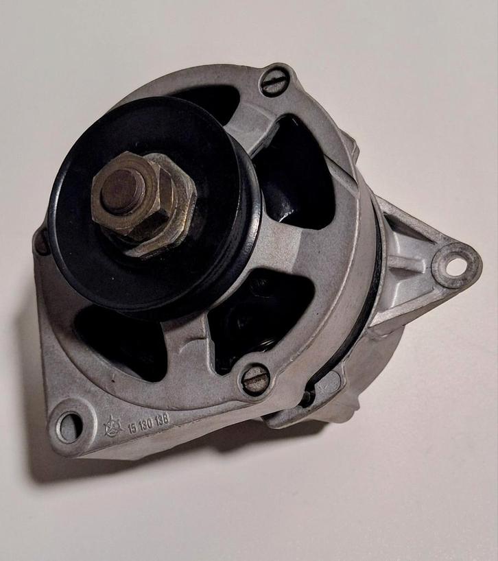 Gereviseerde alternator 2cv, Dyane, Mehari,  . . ., Auto-onderdelen, Motor en Toebehoren, Citroën, Gereviseerd, Ophalen of Verzenden