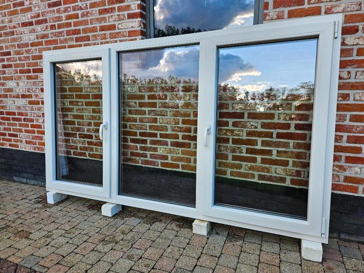 4 Prachtige Pvc Ramen Deceuninck, Doe-het-zelf en Bouw, Deuren en Vliegenramen, Zo goed als nieuw, Glas, Kunststof, Ophalen