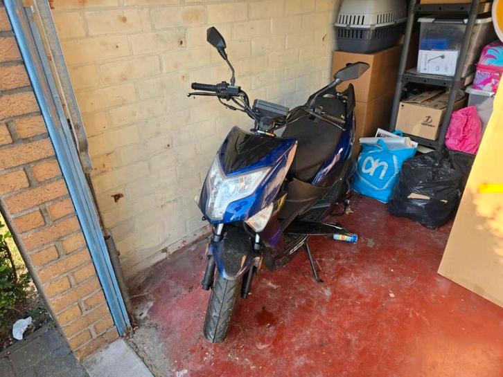 gts naked tekoop, Fietsen en Brommers, Brommers | Overige merken, Nieuw, Klasse A (25 km/u), Ophalen