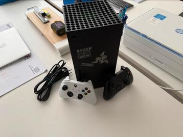 Xbox series X + 2 controllers Te koop/ruil beschikbaar voor biedingen