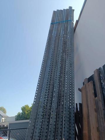 Verticale steigers 5 m en 4m beschikbaar voor biedingen