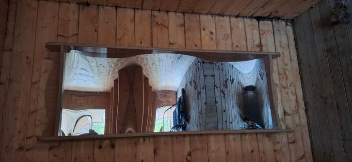 Lach spiegel, Huis en Inrichting, Woonaccessoires | Spiegels, Zo goed als nieuw, Ophalen