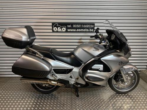 Honda ST1300 Pan European ABS + 1 jaar Garantie + Onderhoud!, Motoren, Motoren | Honda, Bedrijf, Toermotor, meer dan 35 kW, 4 cilinders