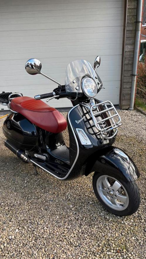 Vespa GTS 250 année 2016, Motos, Motos | Piaggio, Particulier, Scooter, Enlèvement
